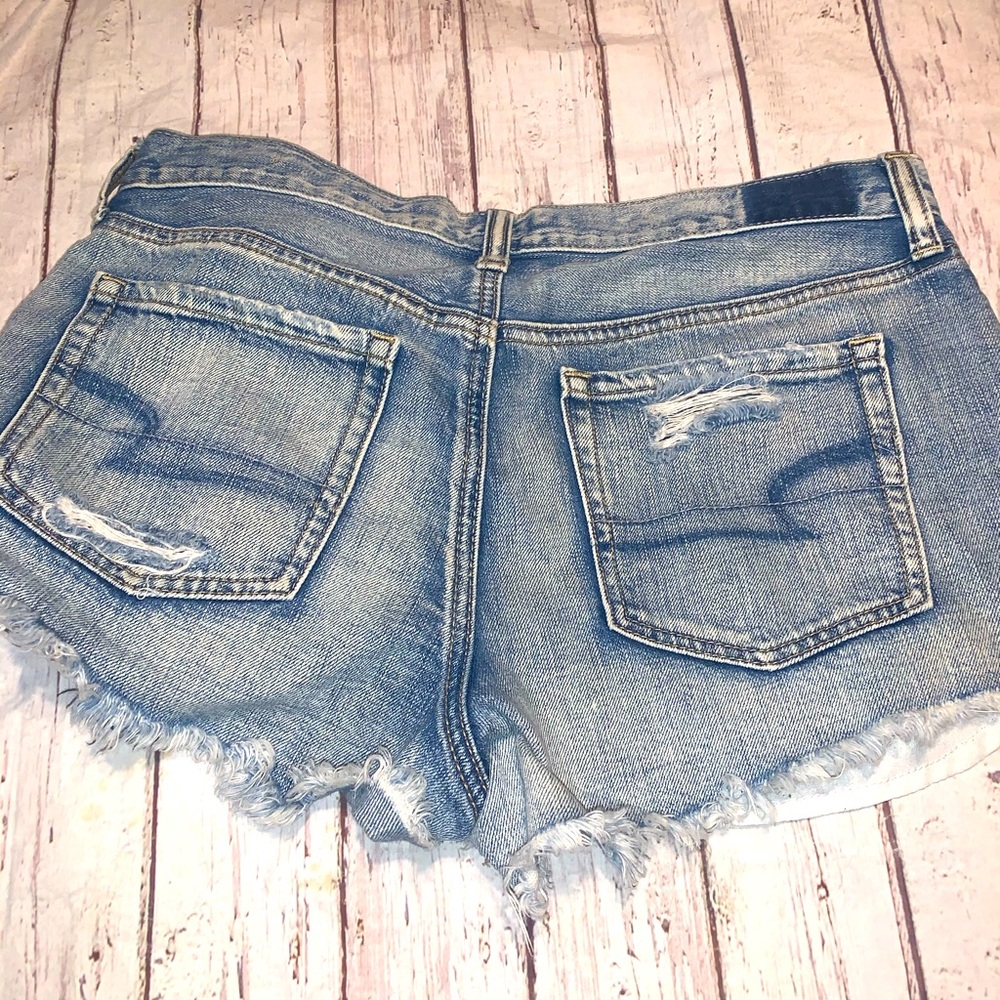 American Eagle high waist festival distressed button fly shorts 8 - Picture 3 of 3